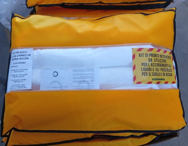 Kit ADR assorbenza oli